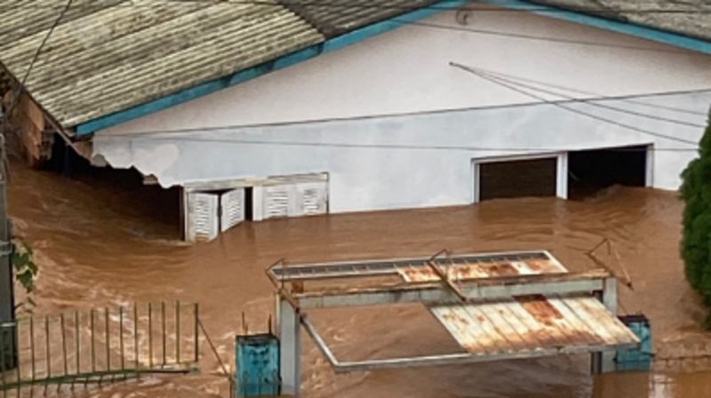 ELDORADO DO SUL e GUAIBA - PATRICK E MICHELE