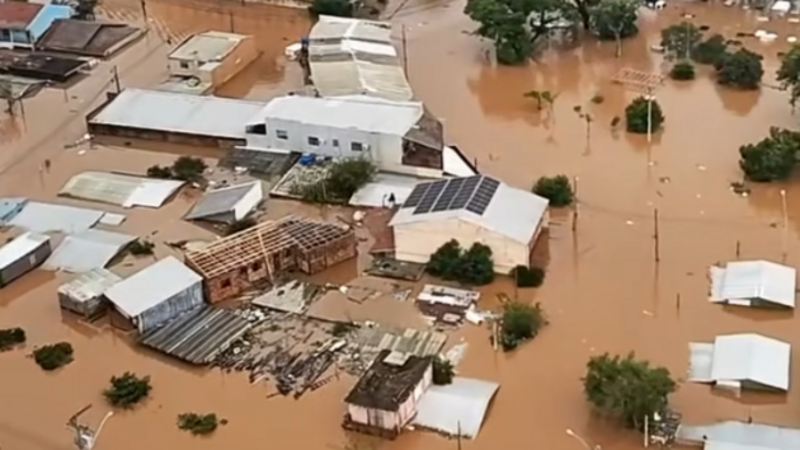 DESABRIGADOS ENCHENTE - RS 