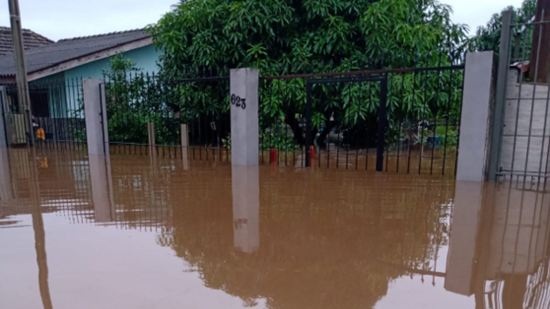 Meus pais perderam tudo na enchente 