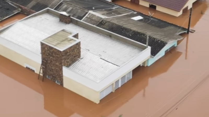 AJUDAR 6 FAMÍLIAS DA ENCHENTE