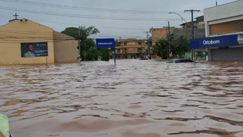 Ajude-nos a recuperar nossa casa perdida na enchente, em Canoas