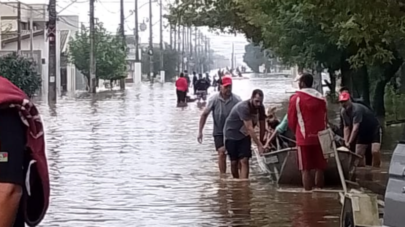 Chuva no RS: Tarcísio e família precisam de ajuda!