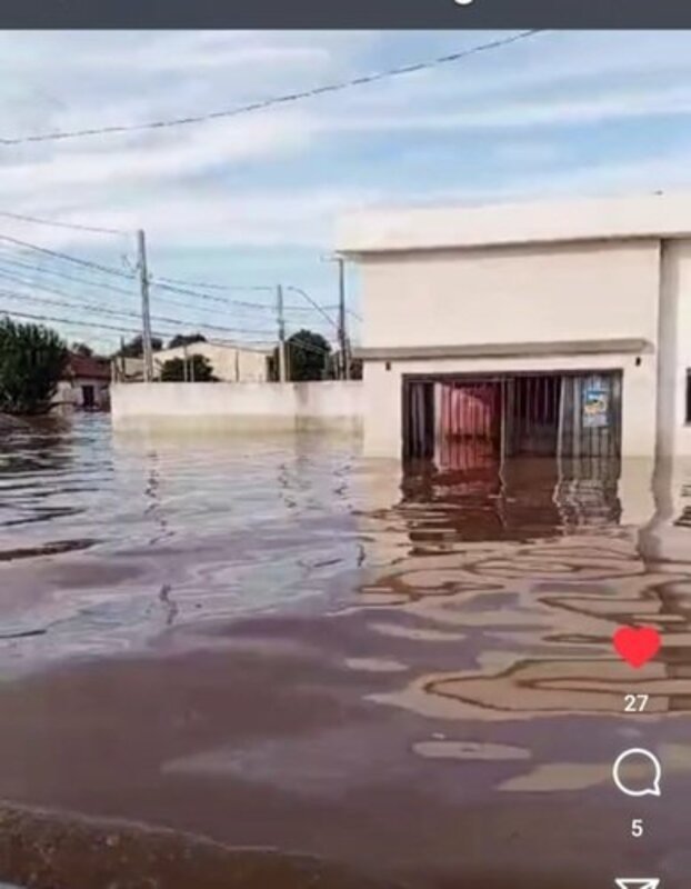 Ajude Elis à recomeçar sua vida! Vítima da enchente em Canoas - RS