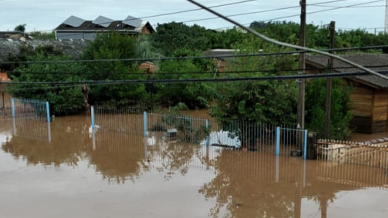 Ajuda a Família Gaúcha que perdeu tudo na enchente 