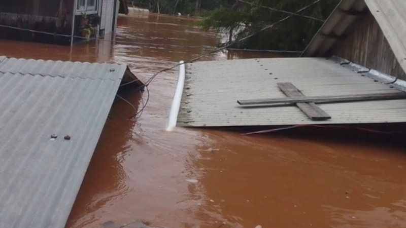 Me ajude a me reerguer da catástrofe do Rio Grande do Sul 