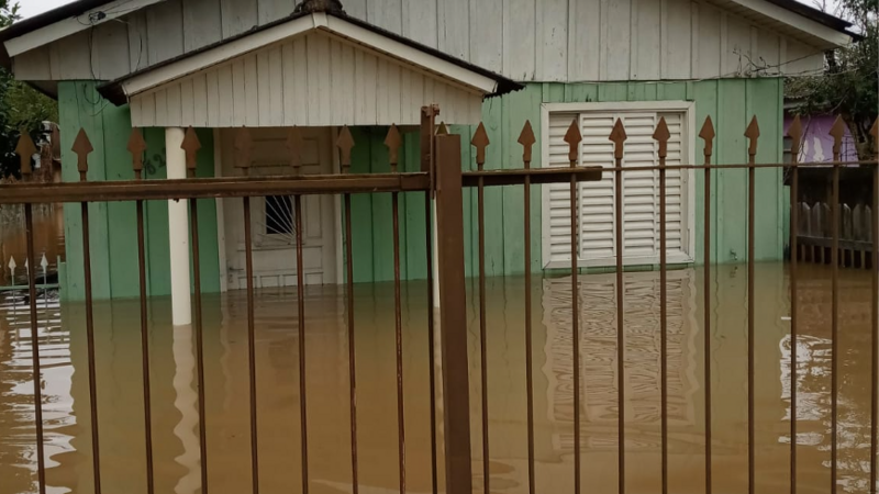 Ajudem Paulo Patricio reconstruir seu lar