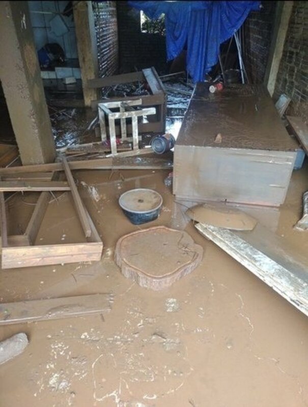 Ajude minha família recuperar os  danos das enchentes no Rs