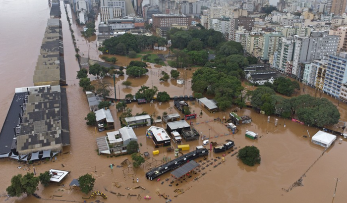 Lanternas e Energia Móvel para o Rio Grande Do Sul-RS