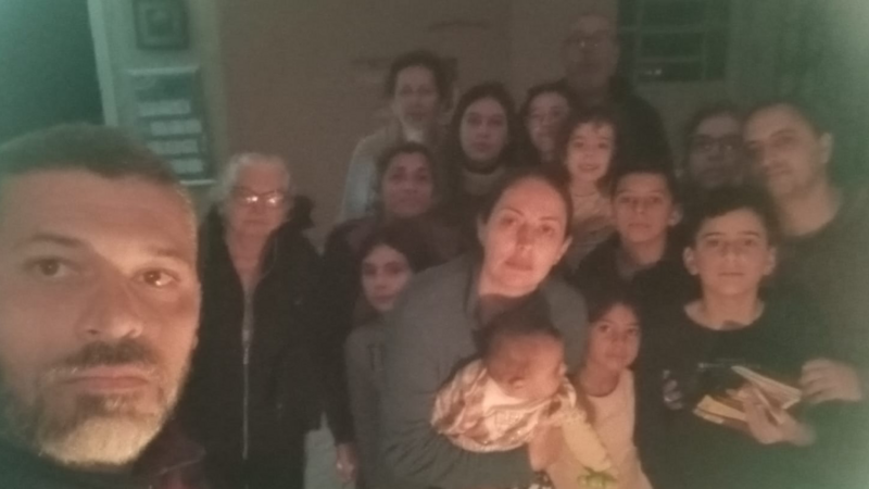 Apoio à família e amigos desabrigados em Eldorado do Sul