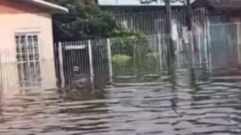 Família Souza - Enchente Sarandi 