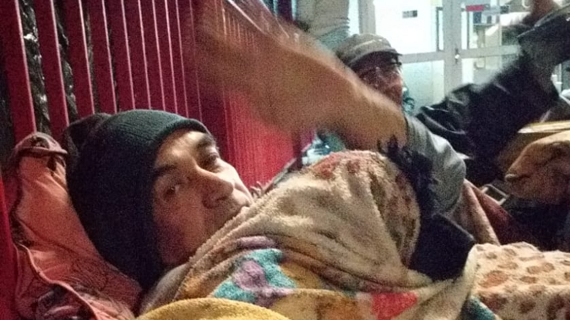 Família desabrigada, recomeço após enchente no RS 