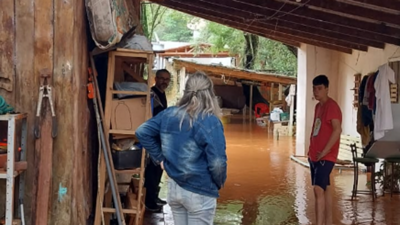 Ajude Ana Paula e família - enchente Ijuí/RS