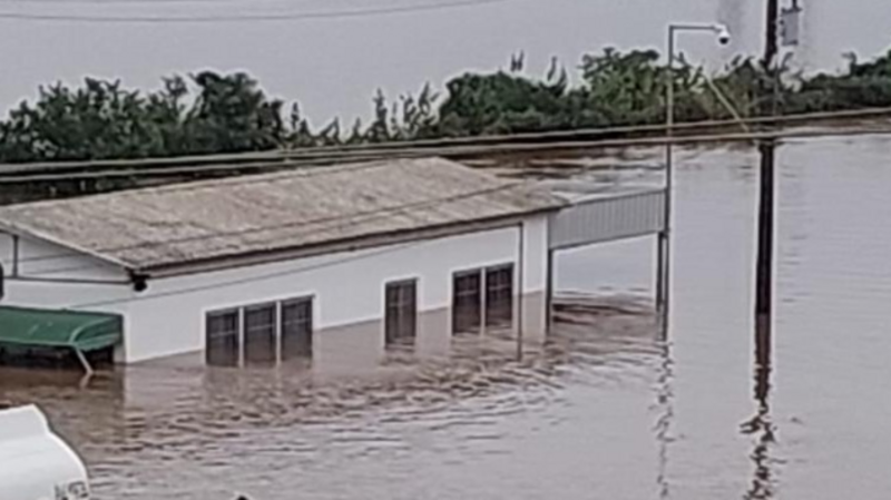 Ajude meu irmão vilso que perdeu tudo na enchente , 