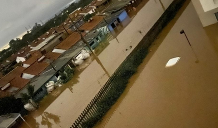 Ajuda para família que perderam tudo no RS