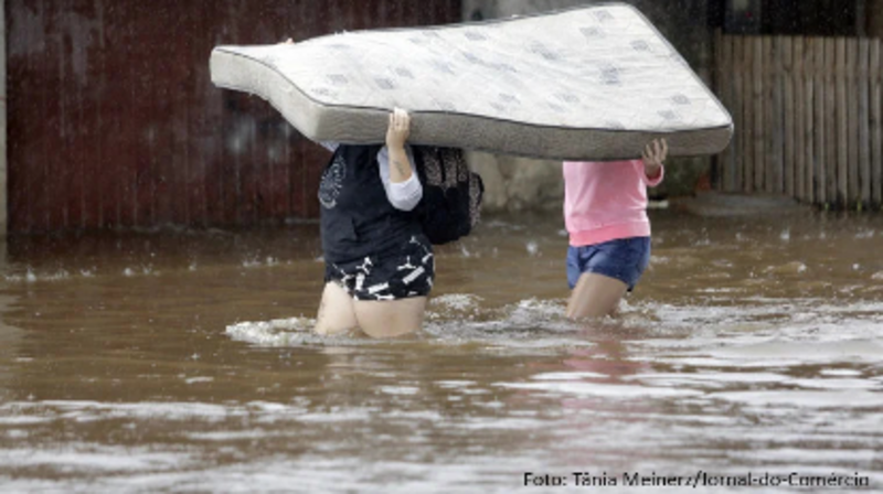 Rio Grande do Sul - os desabrigados precisam de colchões 