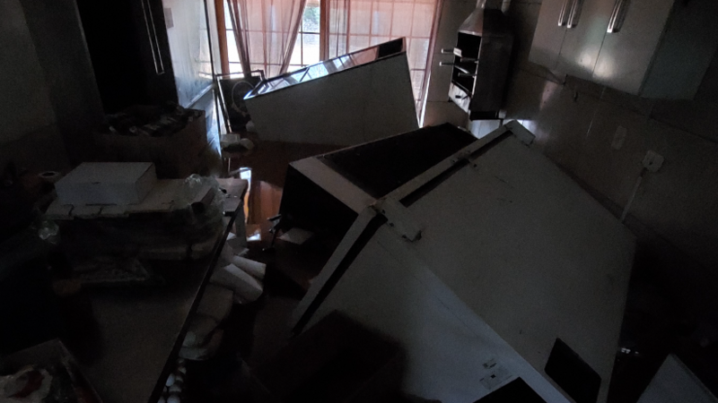 Ajude nos a reconstruir nossa casa e comércio 