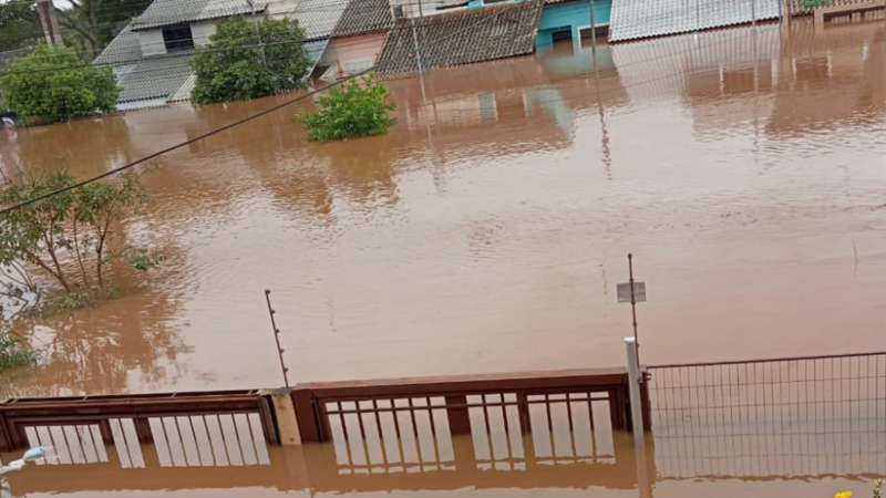 Ajuda para reconstruir nossa família em Eldorado do Sul