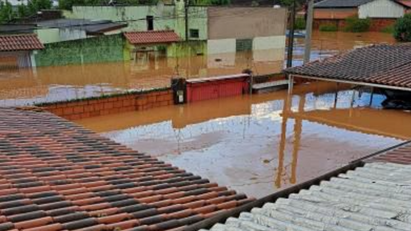 Família Noschang - Enchente RS