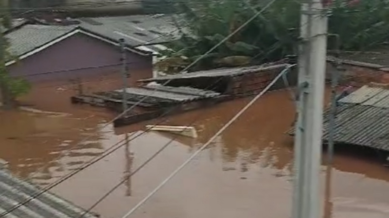 Enchente RS ( SOS família da Leidy)