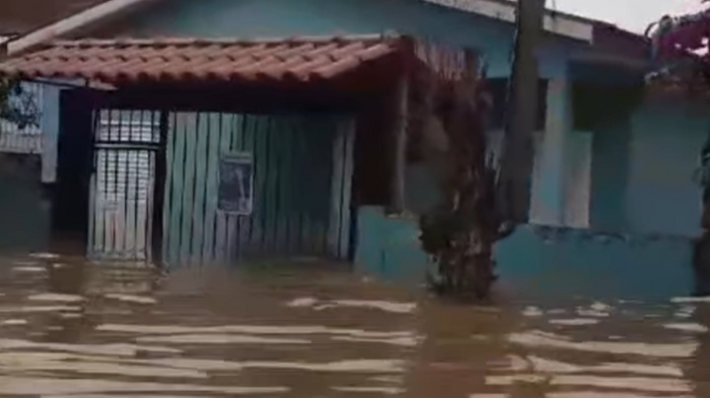 Ajuda para minha mãe causada pela enchente no Rio Grande do Sul 