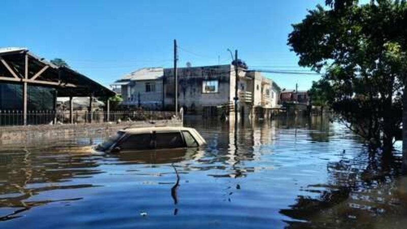 Reconstrução por causa da enchente do RS