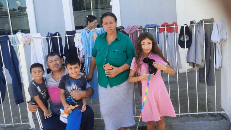 Ajuda ao seu Valmir e família