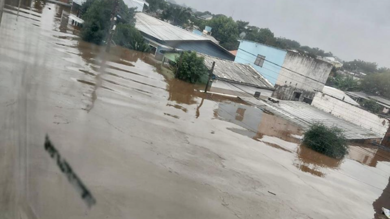 PERDEMOS TUDO NA ENCHENTE - RS - AJUDE A FAMILIA DE POLLY NOBLES   A RECOMEÇAR - CANOAS - MATHIAS VELHO