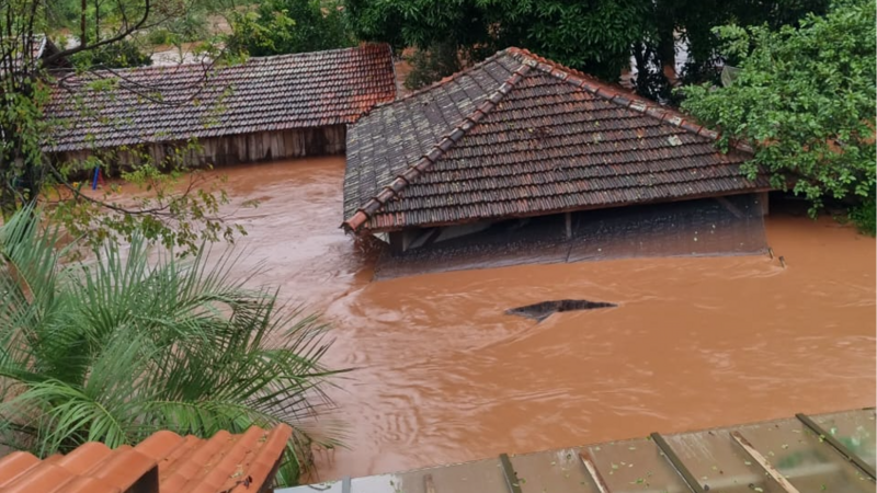 Família Santos e Junqueira enchentes rio Taquari 2024