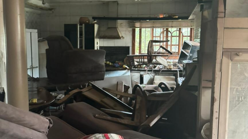 Ajuda para meus pais afetados duramente na enchente 