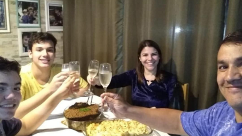 Ajude o Sandro e Família 