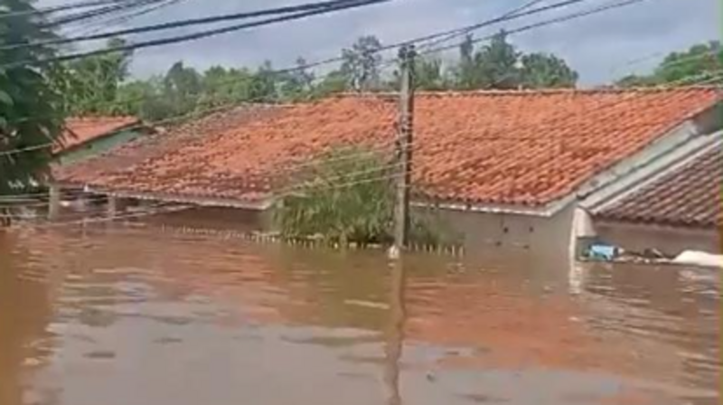 Casa inundada em Canoas