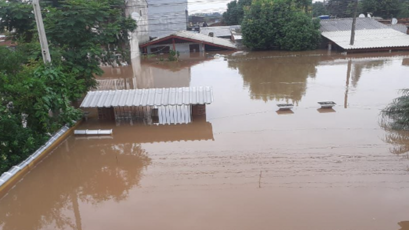 Vaquinha para ajudar reconstruir casas em Canoas-RS