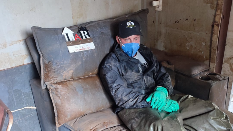 EnchenteRS-Darlan e família. Precisamos de ajuda.