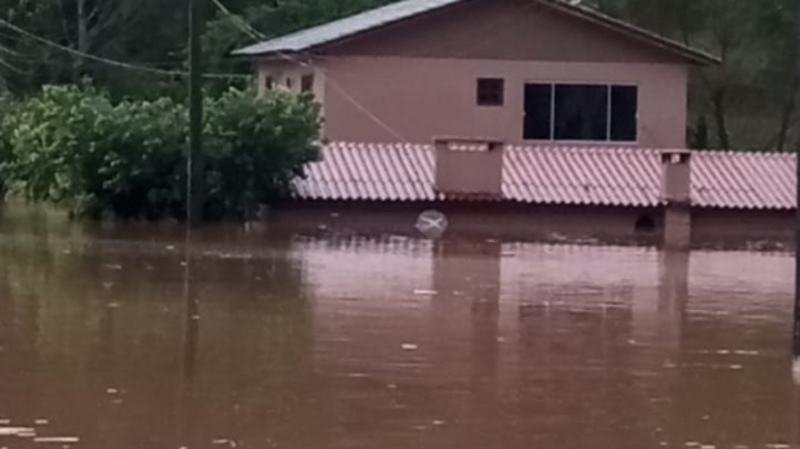 Juntos para reconstruir vidas e sonhos - Caemborá e Região