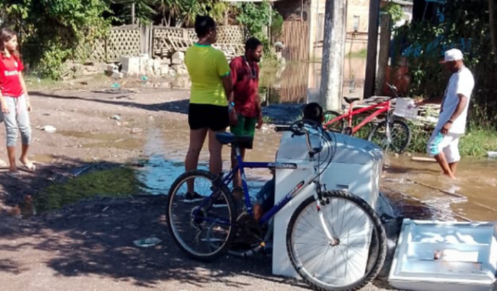 AJUDE UMA FAMILIA, AJUDE O RIO GRANDE DO SUL