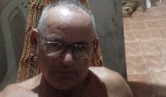 Estou morando de favor e preciso terminar minha casa pra morar com meus três filhos 