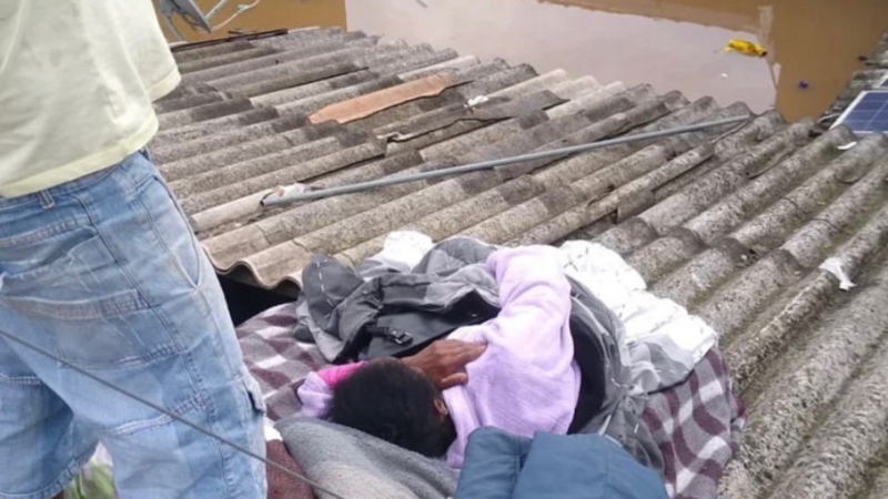 Vamos ajudar a Cláudia e a Ju a recomeçarem?