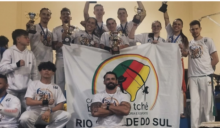 Capoeira e todos pelo RS ✊🏾🙏🏽😔