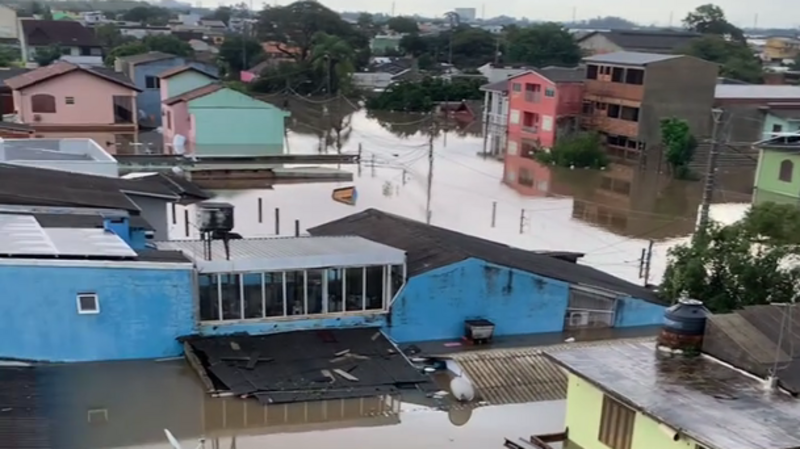 Ajuda após enchente