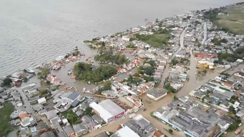 AJUDAR OS MORADORES DA COLÔNIA Z3