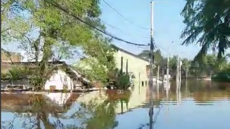 Ajuda quatro Familias Atingidas por Inundação em São Leopoldo