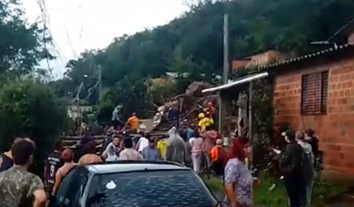 Preciso de ajuda para reconstrução 