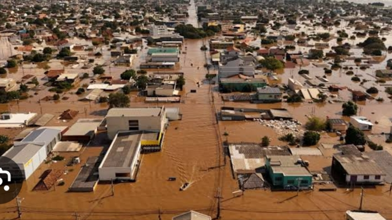 Ação entre Amigos - Ajuda aos colegas com casas inundadas no RS