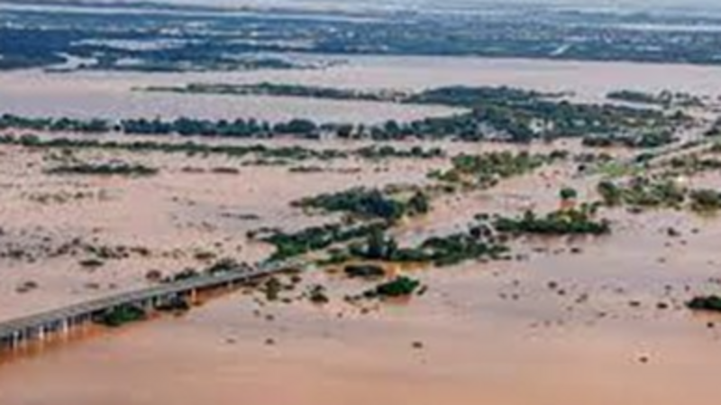 Ajuda aos Amigos da SIM (Área Bens)- Marciria, Leo Willian, Larissa, Cláudia, Raquel.