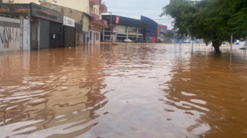 Ajude a  família do professor Cristiano 