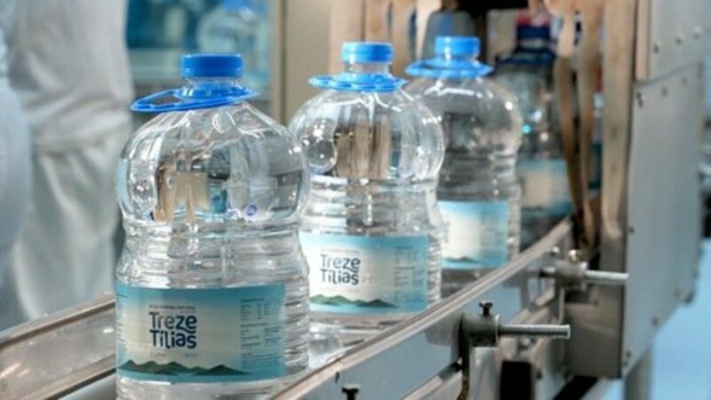 Ajude com Doação de Água Mineral para o RS