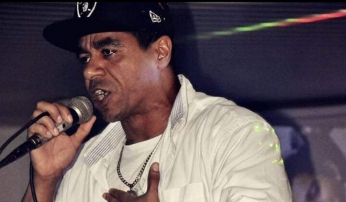 Ajuda para que a minha musica toque na rádio 105 Fm