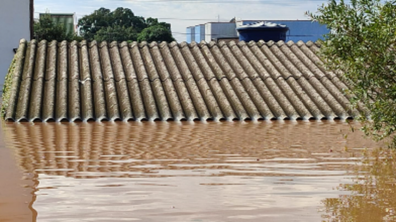 Ajuda aos atingidos pela enchente: São Leopoldo _ Vila Glória /Jardim Viaduto/Campina/.Santos Dumont 