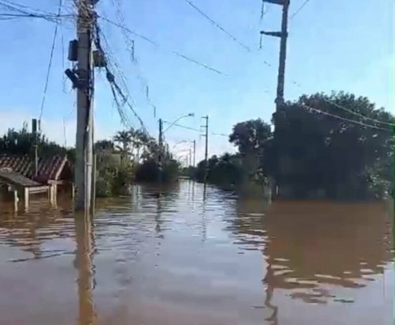 Vakinha Casa da Rosângela vítima da enchente em Canoas/RS 