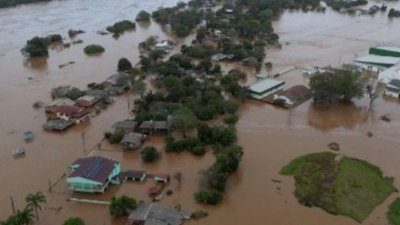 Ajuda ao Raphael nosso parceiro do RS vítima da enchente . Perdeu tudo. 